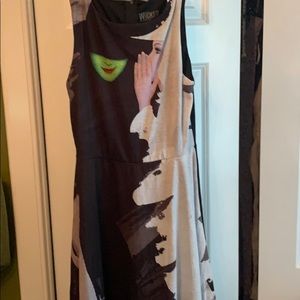 OFFICIAL WICKED BROADWAY MUSICAL DRESS